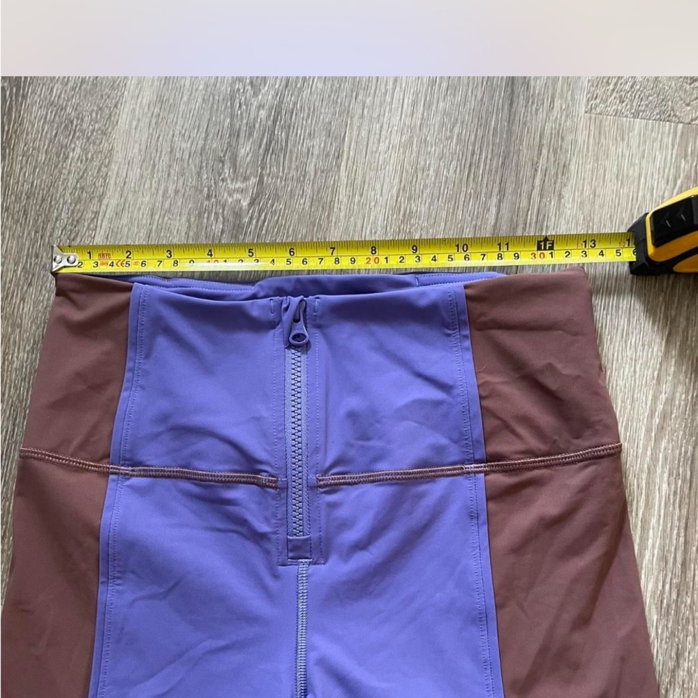 Lululemon Hike to Swim
Short Indigo/Brown - Picture 8 of 12